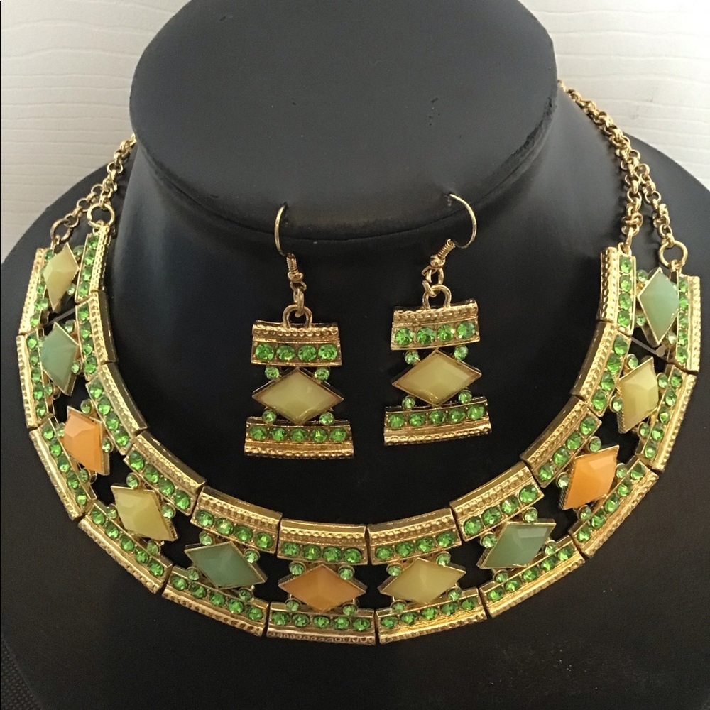 Green Fashion Necklace Set
